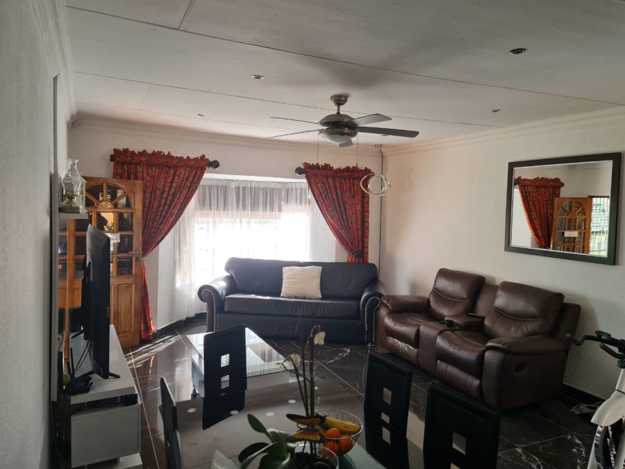 3 Bedroom Property for Sale in Boschdal North West